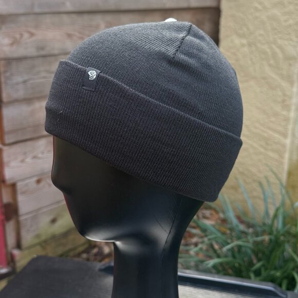 Mountain Hardwear Everyone's Favorite Shallow Beanie Unisex Black Knit Hat New - Picture 3 of 5